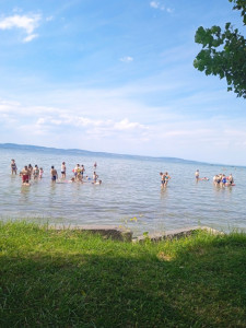 A Balaton vize jó meleg volt