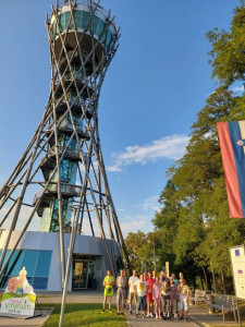 Vinarium torony kilátó előtt