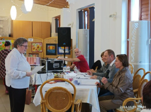 Lakónk előadást méltataja a zsűri.